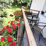Проживание в семье Hill Сараево
