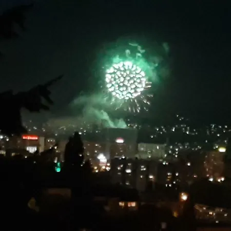 Ostanak kod kuće Hill *