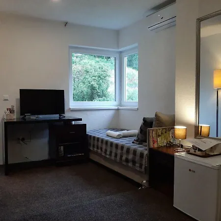 Ostanak kod kuće Hill